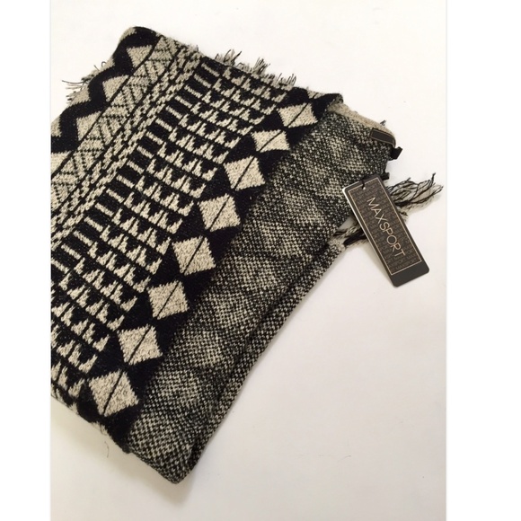 NWT Max Sport Geometric Knit Poncho Cape Fringe Open Front S/M Black Beige $250 - Picture 9 of 12